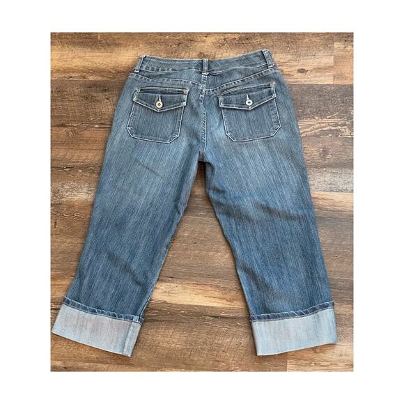Chico's Premium  Lawson Crop Denim Jean Capris   Sz  Chicos 0 (Small) - Picture 2 of 9